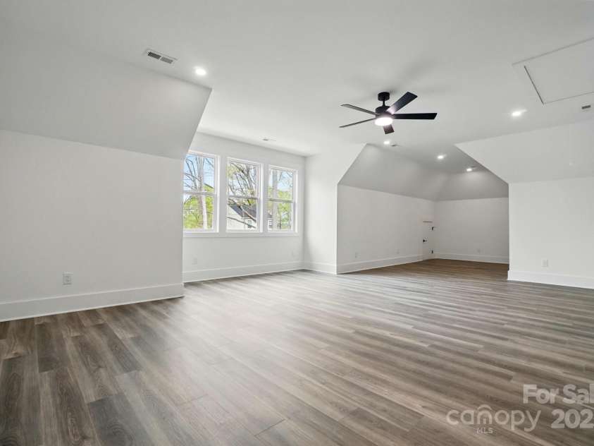 149 Shady Cove Road, Troutman, NC 28166.  MLS# CAR4252387, YatesRealty ID 13223. Large bonus room