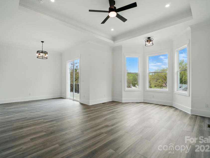 149 Shady Cove Road, Troutman, NC 28166.  MLS# CAR4252387, YatesRealty ID 13223. Master bedroom suite on main with waterview