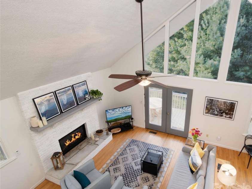 348 Dandelion Lane, Burnsville, NC 28714.  MLS# CAR4340112, YatesRealty ID 13223. View from the Loft area 