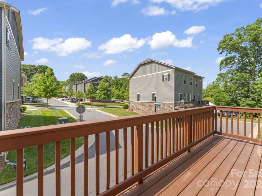 3003 Salix Bend Drive, Charlotte, NC 28205.  MLS# CAR4257314, YatesRealty ID 13225. Balcony