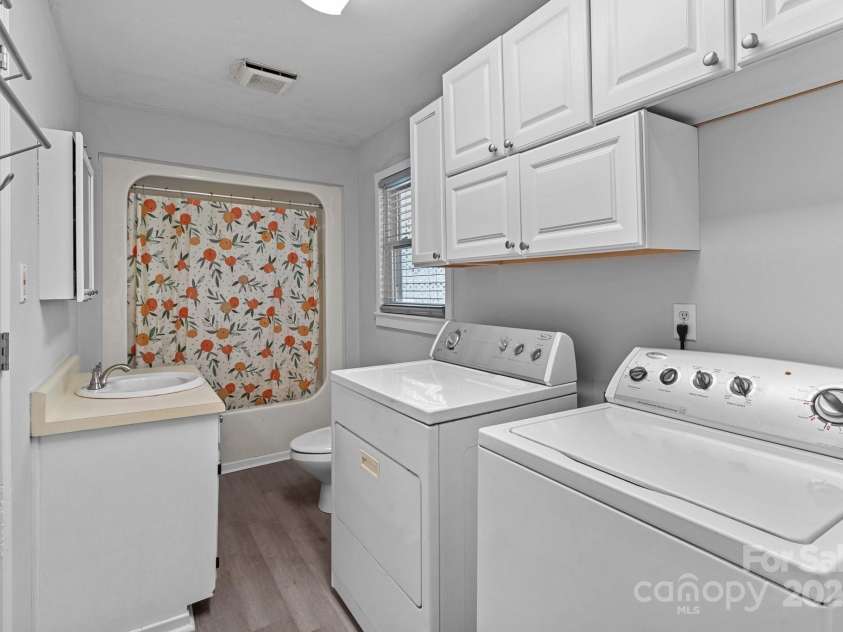 2729 Ridge Avenue, Concord, NC 28025.  MLS# CAR4253105, YatesRealty ID 13226. 