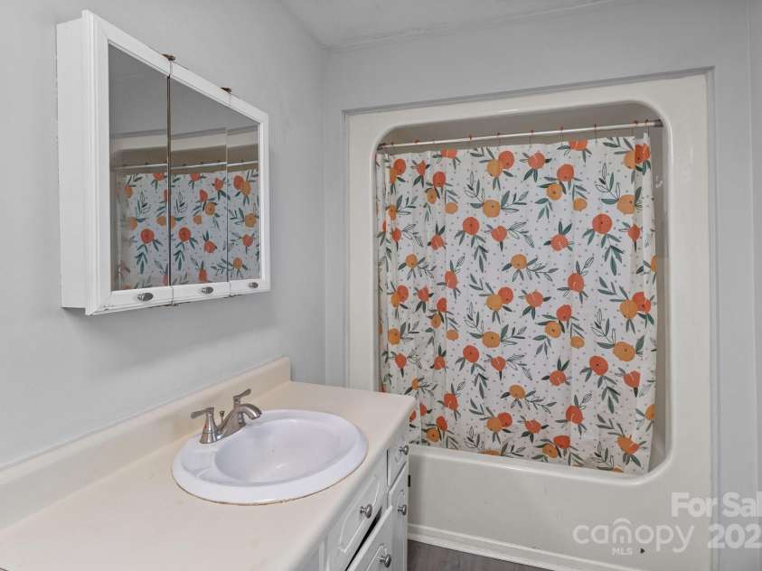 2729 Ridge Avenue, Concord, NC 28025.  MLS# CAR4253105, YatesRealty ID 13226. 