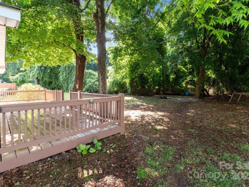 2729 Ridge Avenue, Concord, NC 28025.  MLS# CAR4253105, YatesRealty ID 13226. 