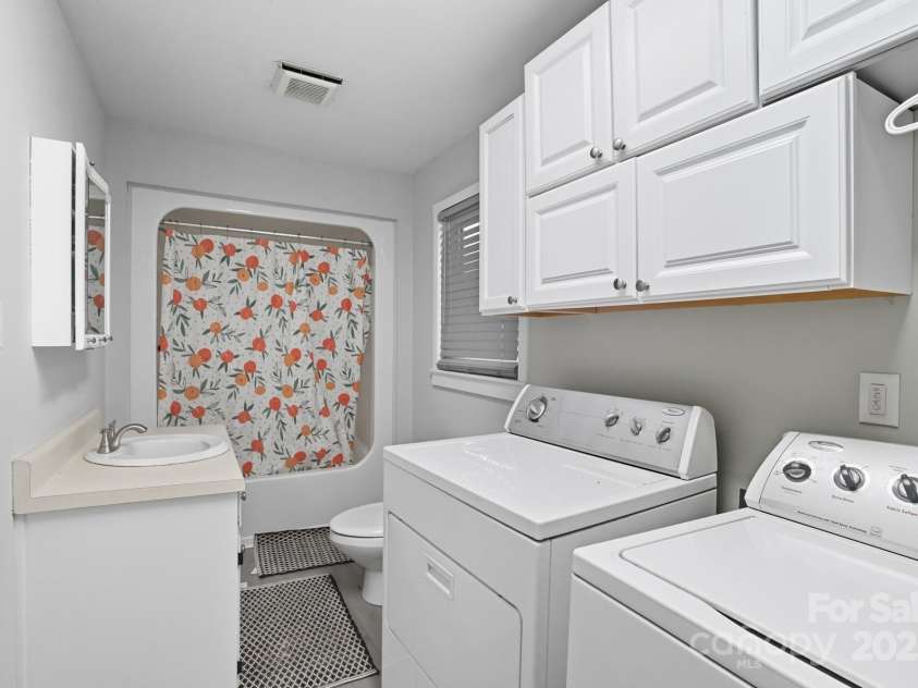 2729 Ridge Avenue, Concord, NC 28025.  MLS# CAR4303749, YatesRealty ID 13226. 