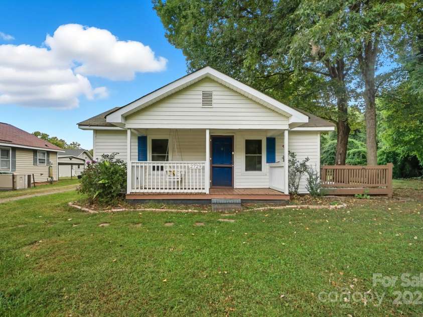 2729 Ridge Avenue, Concord, NC 28025.  MLS# CAR4303749, YatesRealty ID 13226. 