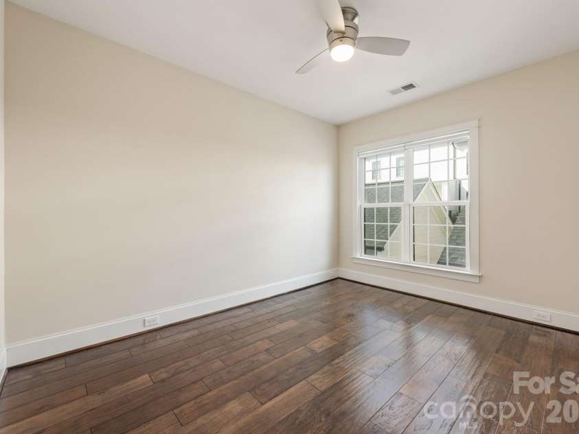 541 Griffith Village Lane, Davidson, NC 28036.  MLS# CAR4346354, YatesRealty ID 13227. 2nd Bedroom