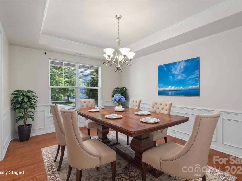 9230 Loch Glen Way, Charlotte, NC 28278.  MLS# CAR4257921, YatesRealty ID 13227. 