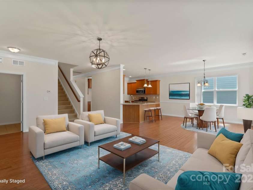 9230 Loch Glen Way, Charlotte, NC 28278.  MLS# CAR4257921, YatesRealty ID 13227. 