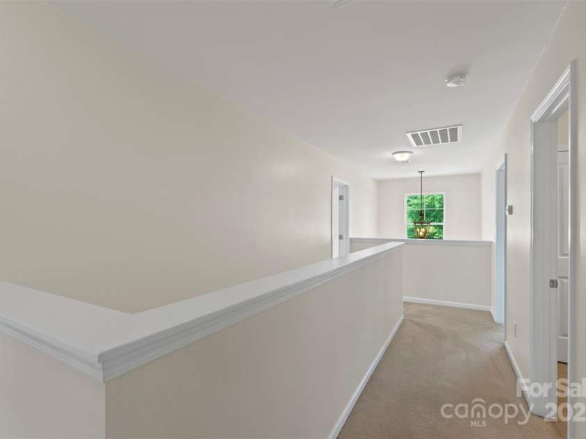 9230 Loch Glen Way, Charlotte, NC 28278.  MLS# CAR4257921, YatesRealty ID 13227. 