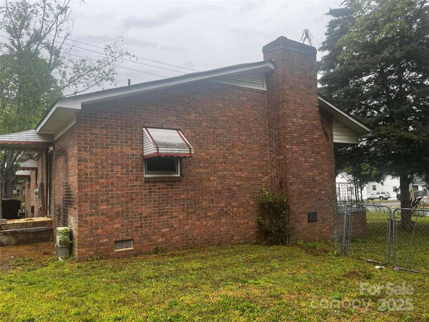 229 Jones Avenue, Rock Hill, SC 29730.  MLS# CAR4243981, YatesRealty ID 13228. Side
