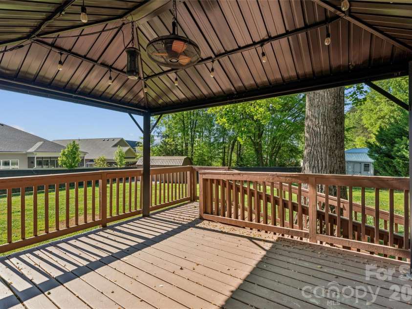 3063 Eva Drive, Concord, NC 28027.  MLS# CAR4369639, YatesRealty ID 13229. 