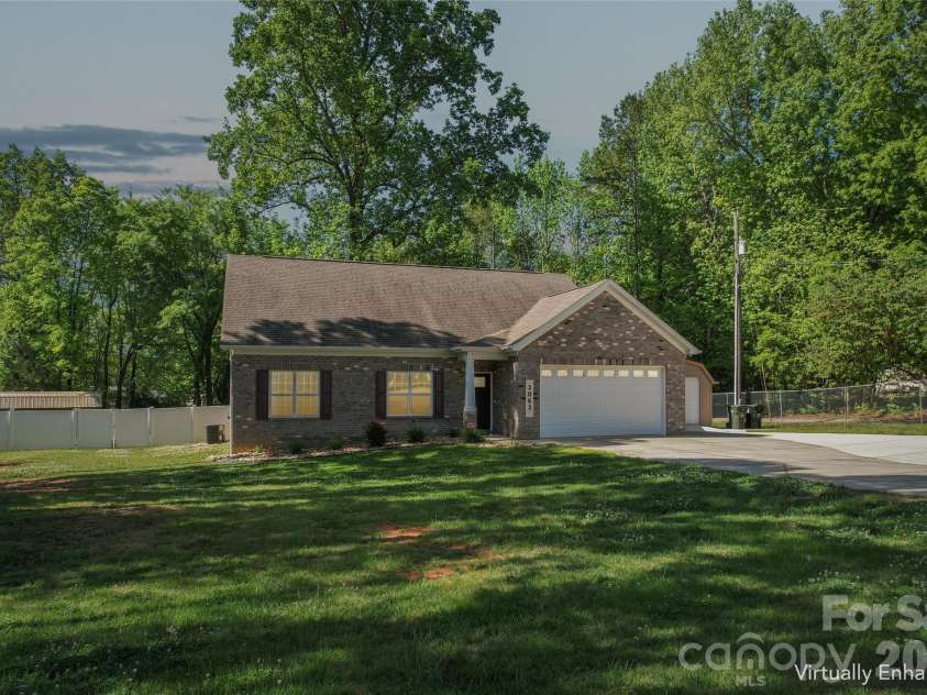 3063 Eva Drive, Concord, NC 28027.  MLS# CAR4369639, YatesRealty ID 13229. 