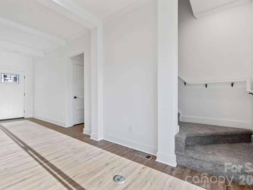 203 Southern Charm Road, Arden, NC 28704.  MLS# CAR4342838, YatesRealty ID 1323. Sunny Dining Area
