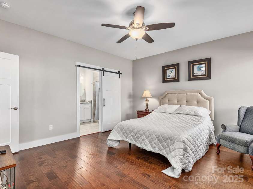 203 Windy Acres Knoll Drive, Hendersonville, NC 28792.  MLS# CAR4223758, YatesRealty ID 13231. 