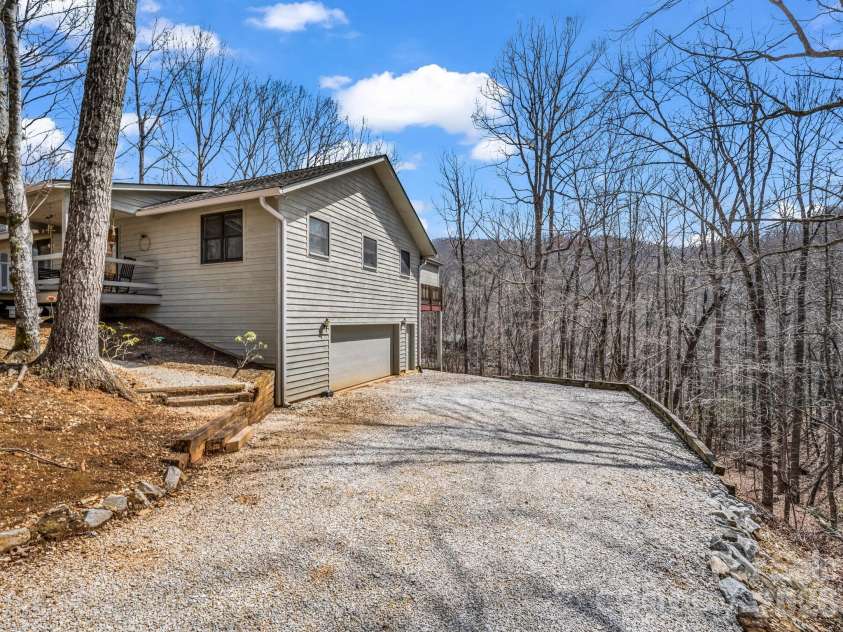 780 Rixhaven Drive, Saluda, NC 28773.  MLS# CAR4360705, YatesRealty ID 13231. 