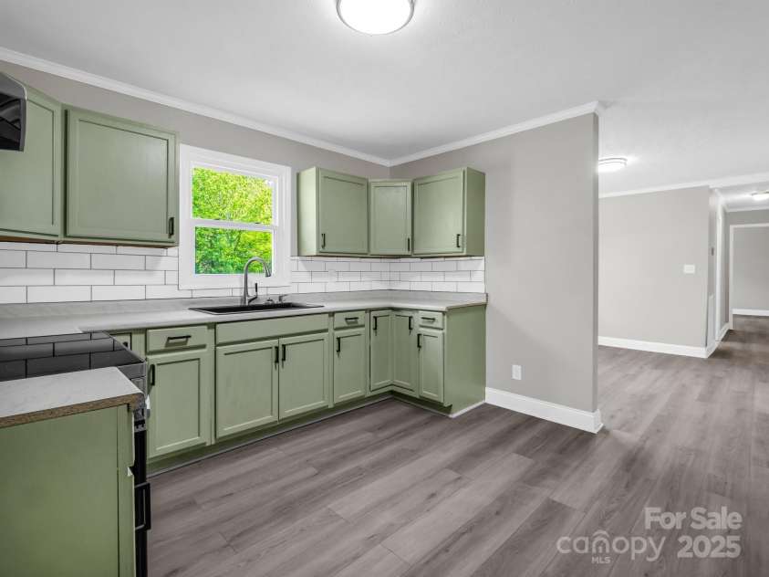 106 Borders Road, Shelby, NC 28152.  MLS# CAR4250942, YatesRealty ID 13232. 