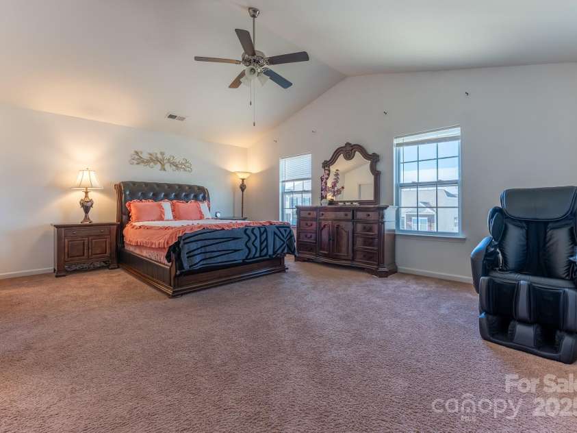 1239 Kent Downs Avenue, Concord, NC 28027.  MLS# CAR4316095, YatesRealty ID 13233. 