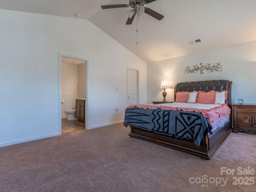 1239 Kent Downs Avenue, Concord, NC 28027.  MLS# CAR4316095, YatesRealty ID 13233. 