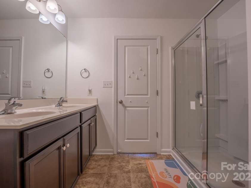 1239 Kent Downs Avenue, Concord, NC 28027.  MLS# CAR4316095, YatesRealty ID 13233. 