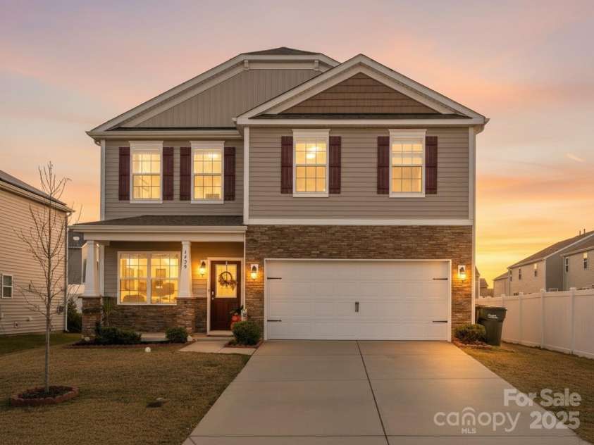 1239 Kent Downs Avenue, Concord, NC 28027.  MLS# CAR4316095, YatesRealty ID 13233. 