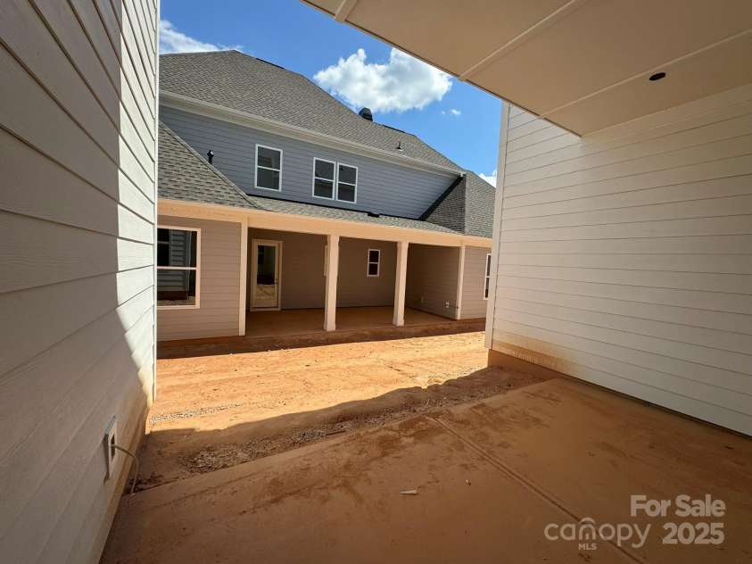 7441 Fighting Creek Road, Sherrills Ford, NC 28673.  MLS# CAR4225906, YatesRealty ID 13235. 