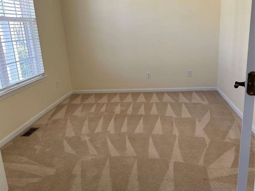 1043 Boxelder Lane, Charlotte, NC 28262.  MLS# CAR4225098, YatesRealty ID 13237. Bonus Room