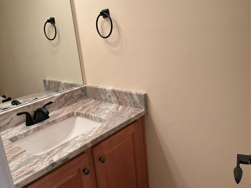 1043 Boxelder Lane, Charlotte, NC 28262.  MLS# CAR4225098, YatesRealty ID 13237. Half Bath