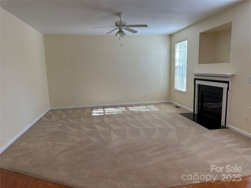1043 Boxelder Lane, Charlotte, NC 28262.  MLS# CAR4225098, YatesRealty ID 13237. Livingroom