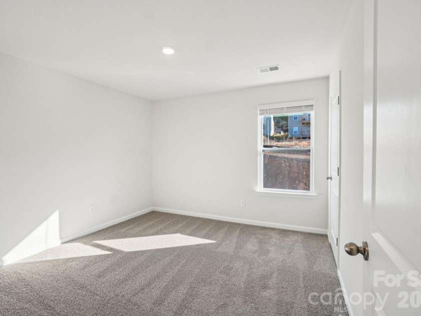 834 Adelston Lane, Asheville, NC 28804.  MLS# CAR4328239, YatesRealty ID 13238. 