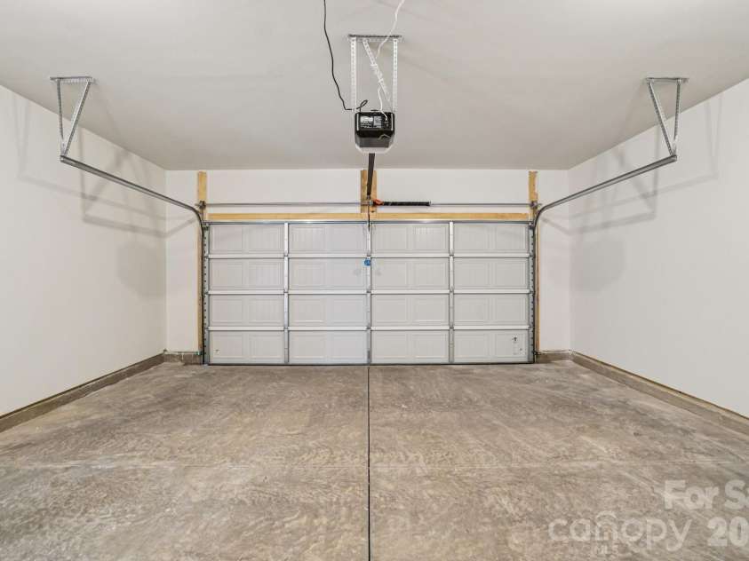 834 Adelston Lane, Asheville, NC 28804.  MLS# CAR4328239, YatesRealty ID 13238. 