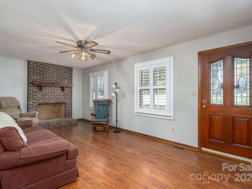 4866 Hwy 150 Highway, Lincolnton, NC 28092.  MLS# CAR4317614, YatesRealty ID 1324. 