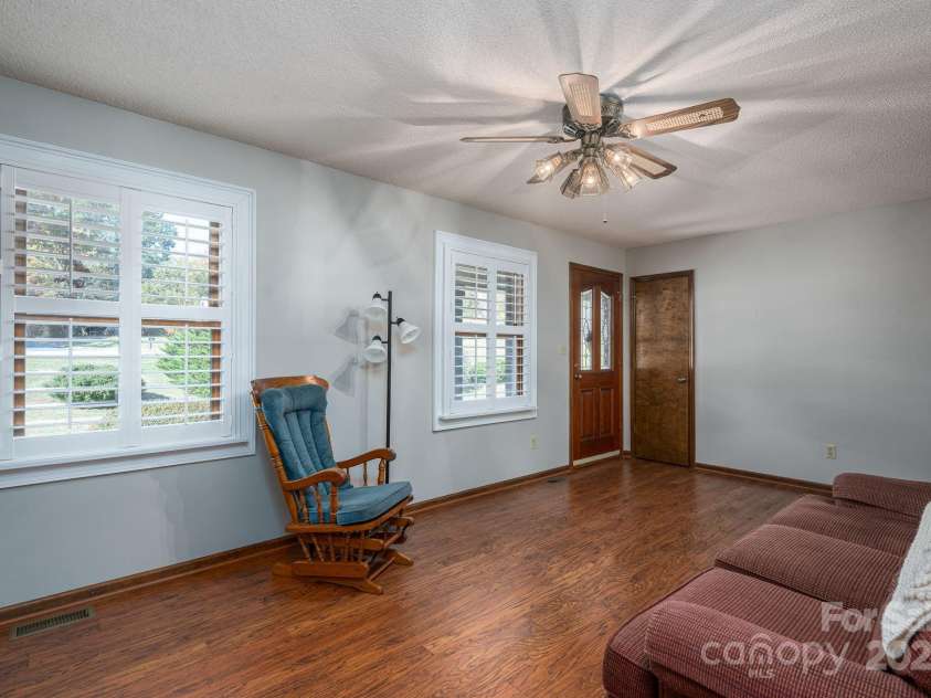 4866 Hwy 150 Highway, Lincolnton, NC 28092.  MLS# CAR4317614, YatesRealty ID 1324. 