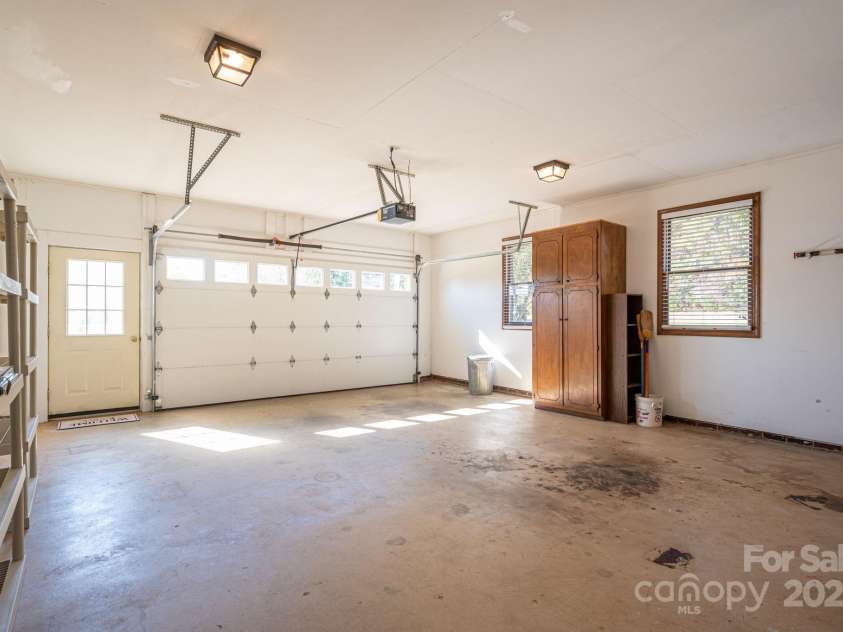 4866 Hwy 150 Highway, Lincolnton, NC 28092.  MLS# CAR4317614, YatesRealty ID 1324. 