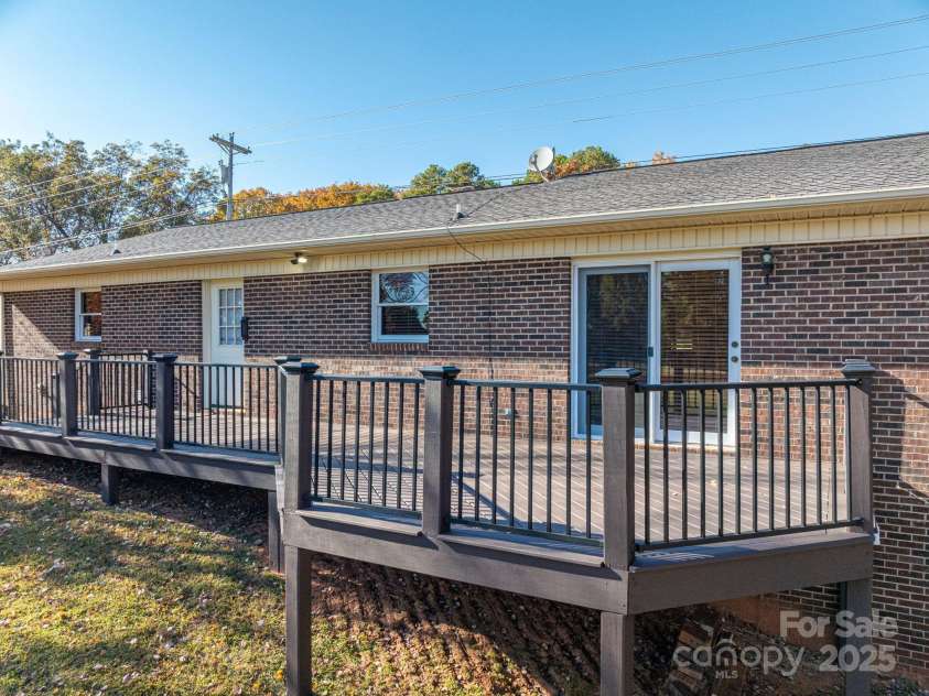 4866 Hwy 150 Highway, Lincolnton, NC 28092.  MLS# CAR4317614, YatesRealty ID 1324. 