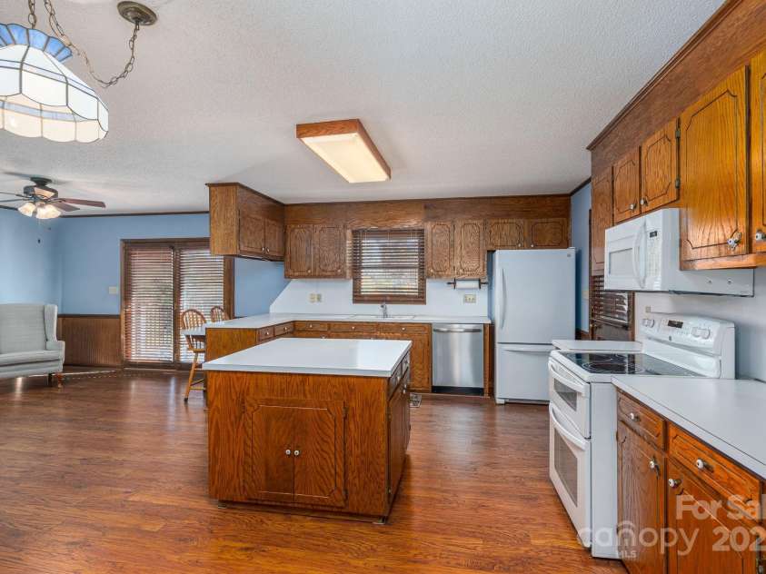 4866 Hwy 150 Highway, Lincolnton, NC 28092.  MLS# CAR4317614, YatesRealty ID 1324. 