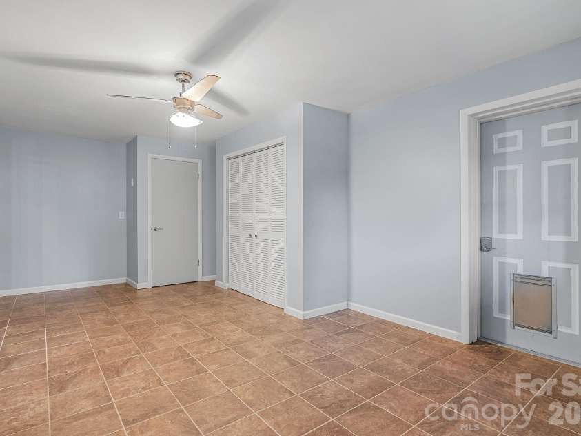 18 Briar Fork Way, Fletcher, NC 28732.  MLS# CAR4322791, YatesRealty ID 13240. 