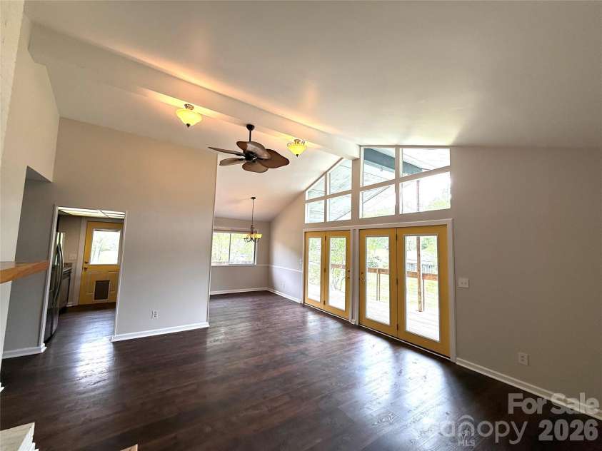 18 Briar Fork Way, Fletcher, NC 28732.  MLS# CAR4322791, YatesRealty ID 13240. 