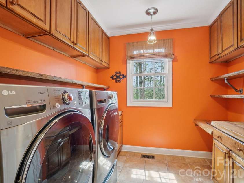 304 Pine Forest Trace, Hendersonville, NC 28739.  MLS# CAR4356124, YatesRealty ID 13241. 