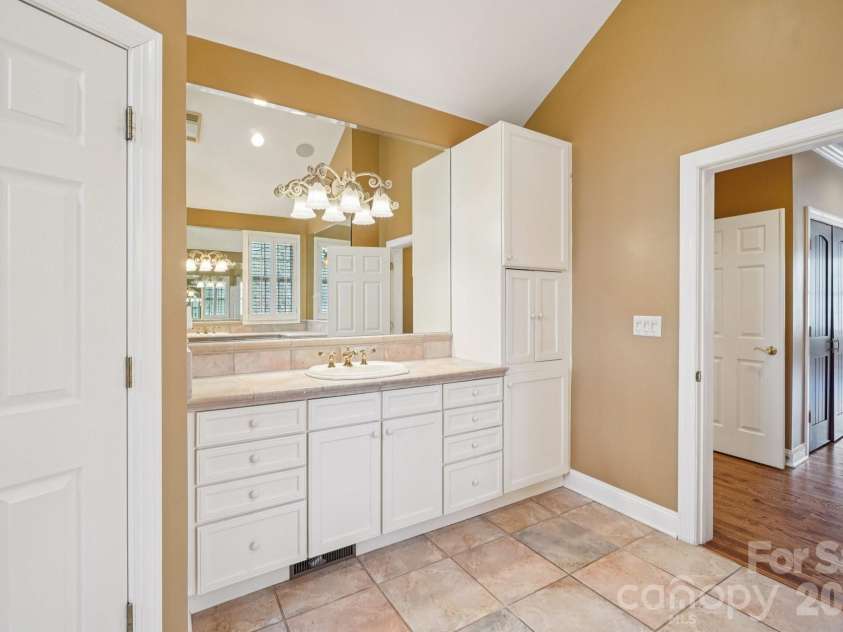 304 Pine Forest Trace, Hendersonville, NC 28739.  MLS# CAR4356124, YatesRealty ID 13241. 