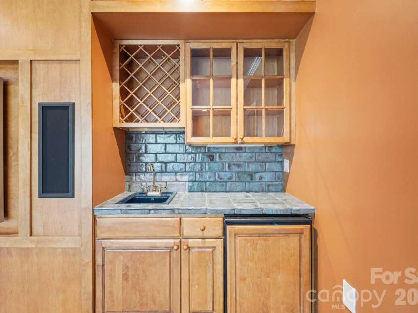 304 Pine Forest Trace, Hendersonville, NC 28739.  MLS# CAR4356124, YatesRealty ID 13241. 