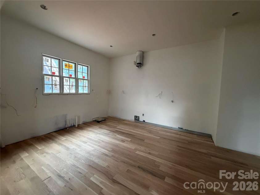 4127 Commonwealth Avenue, Charlotte, NC 28205.  MLS# CAR4325591, YatesRealty ID 13242. 