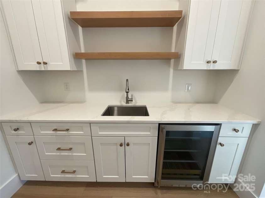 7362 Hemlock Court, Denver, NC 28037.  MLS# CAR4332535, YatesRealty ID 13243. Butlers Pantry