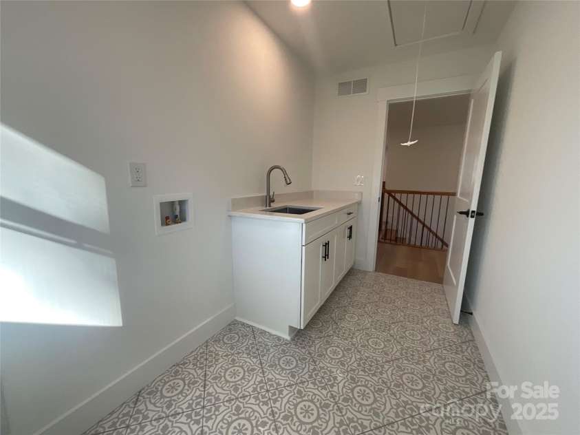 7362 Hemlock Court, Denver, NC 28037.  MLS# CAR4332535, YatesRealty ID 13243. Laundry Room