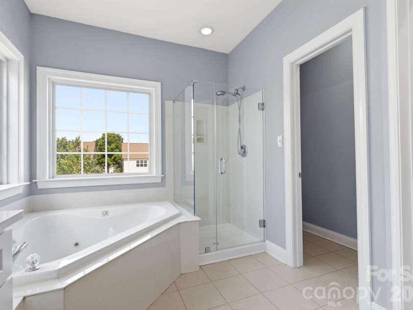 2010 Seabiscuit Drive, Indian Trail, NC 28079.  MLS# CAR4364117, YatesRealty ID 13244. Primary Bathroom