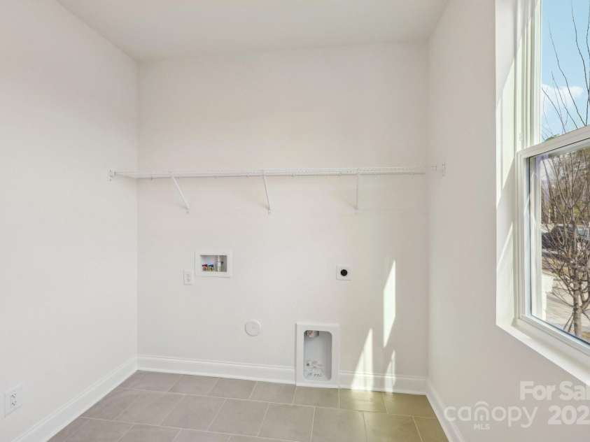 809 Terra Drive, Tega Cay, SC 29708.  MLS# CAR4195842, YatesRealty ID 13244. Laundry