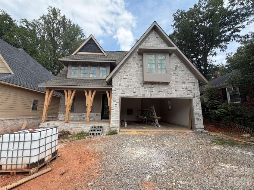 4201 Commonwealth Avenue, Charlotte, NC 28205.  MLS# CAR4325562, YatesRealty ID 13245. 