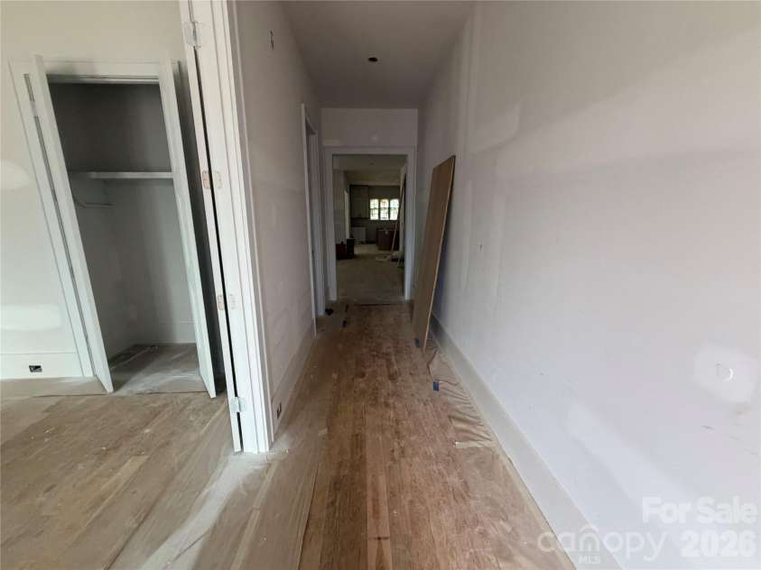 4201 Commonwealth Avenue, Charlotte, NC 28205.  MLS# CAR4325562, YatesRealty ID 13245. 