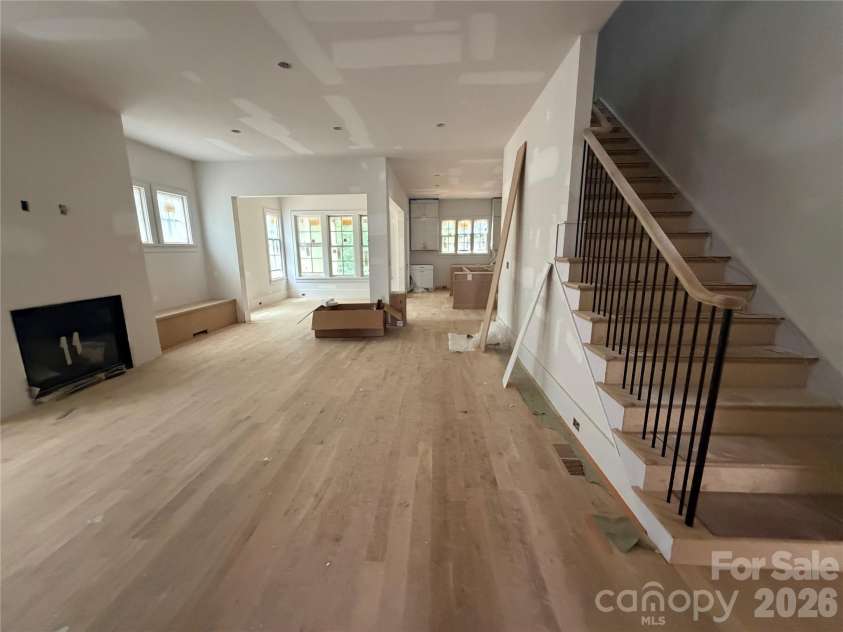 4201 Commonwealth Avenue, Charlotte, NC 28205.  MLS# CAR4325562, YatesRealty ID 13245. 