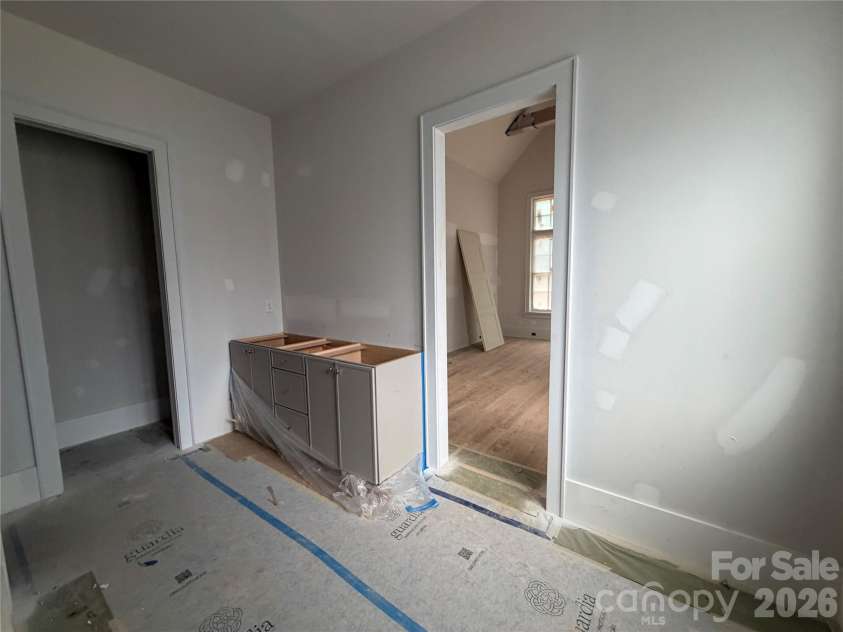 4201 Commonwealth Avenue, Charlotte, NC 28205.  MLS# CAR4325562, YatesRealty ID 13245. 