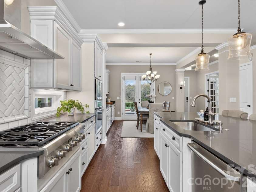 7712 Waverly Walk Avenue, Charlotte, NC 28277.  MLS# CAR4356681, YatesRealty ID 13246. 
